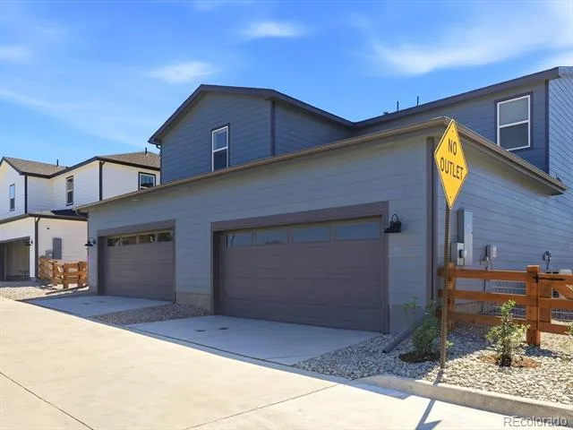 2213 E 164th Avenue Thornton, CO 80602