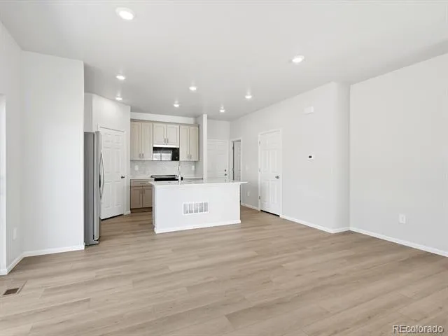 2213 E 164th Avenue Thornton, CO 80602