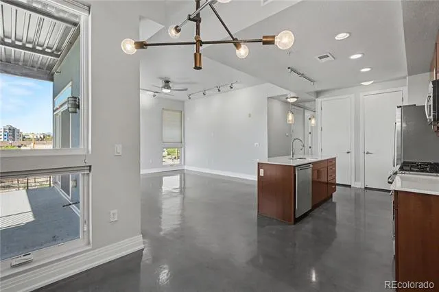 2460 W 29th Avenue #303 Denver, CO 80211