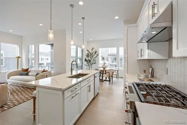 3445 W Elmhurst Place Littleton, CO 80120
