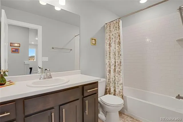 10007 Vervain View Colorado Springs, CO 80924