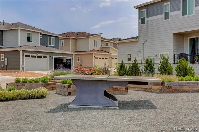 1657 S Andes Way Aurora, CO 80017
