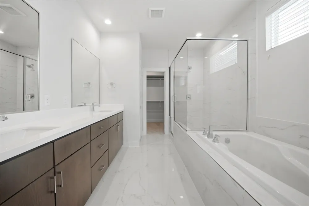 1811 Mills Street Houston, TX 77026