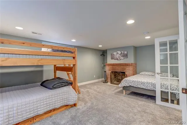2321 S Henry Place Denver, CO 80210