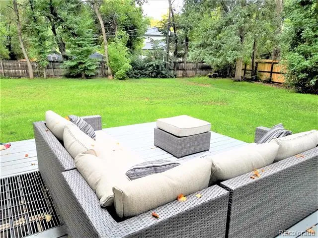 2321 S Henry Place Denver, CO 80210