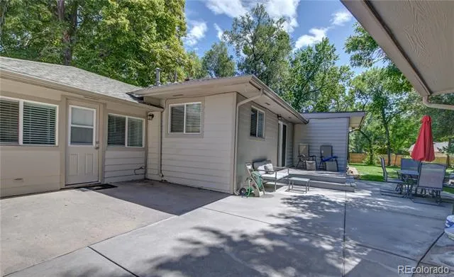 2321 S Henry Place Denver, CO 80210