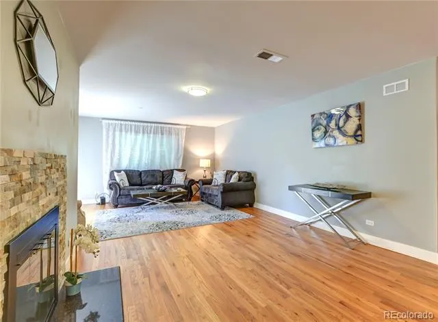 2321 S Henry Place Denver, CO 80210