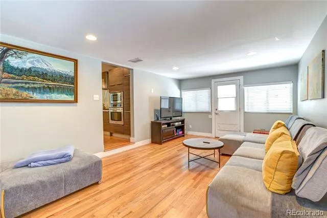 2321 S Henry Place Denver, CO 80210