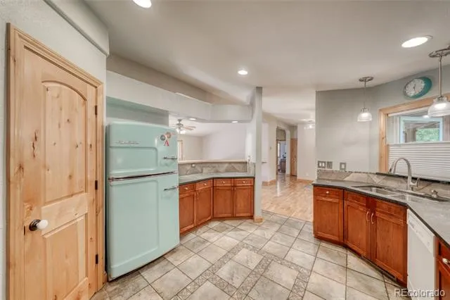 37 Comstock Court Leadville, CO 80461