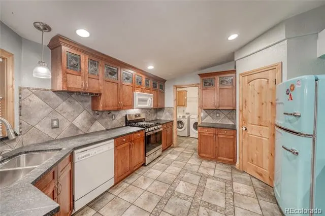 37 Comstock Court Leadville, CO 80461