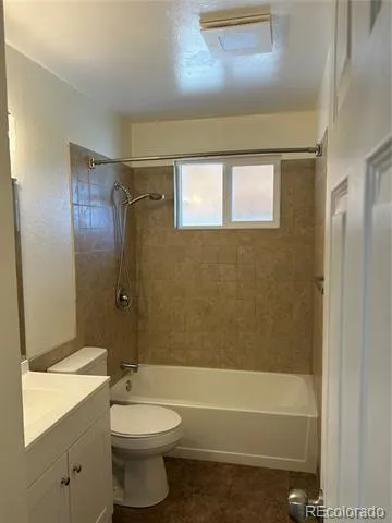 3941 S Pagosa Street Aurora, CO 80013
