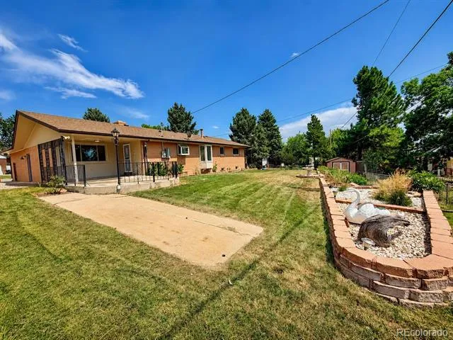 2753 S Benton Street Denver, CO 80227