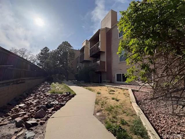 15350 E Arizona Avenue #308 Aurora, CO 80017