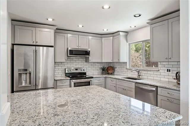 5585 Escondidp Colorado Springs, CO 80918