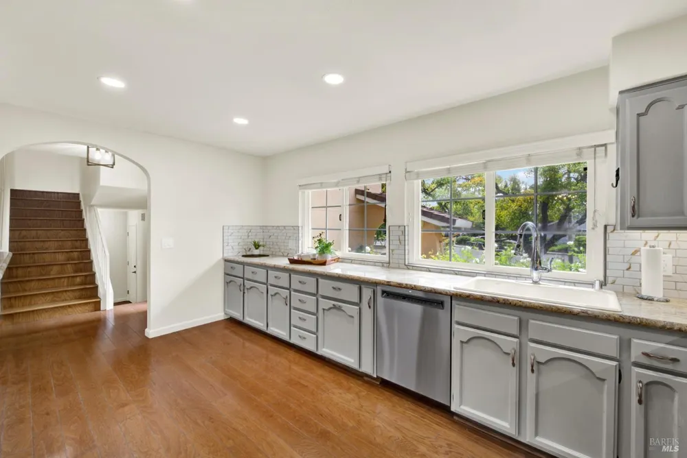 1720 Wayne Court Fairfield, CA 94534