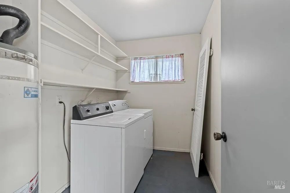 172 White Oak Drive Santa Rosa, CA 95409