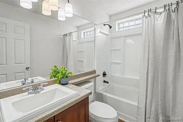 19594 Robins Drive Denver, CO 80249
