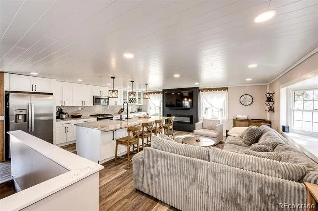 1991 County Road 132 Elizabeth, CO 80107