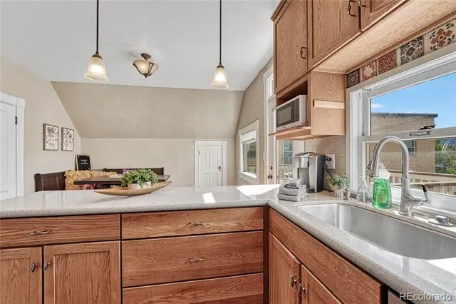 6 Boulder Crescent Street Colorado Springs, CO 80903