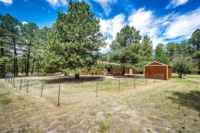 33802 Meadowlark Drive Elizabeth, CO 80107