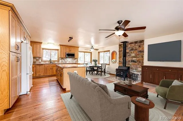 33802 Meadowlark Drive Elizabeth, CO 80107