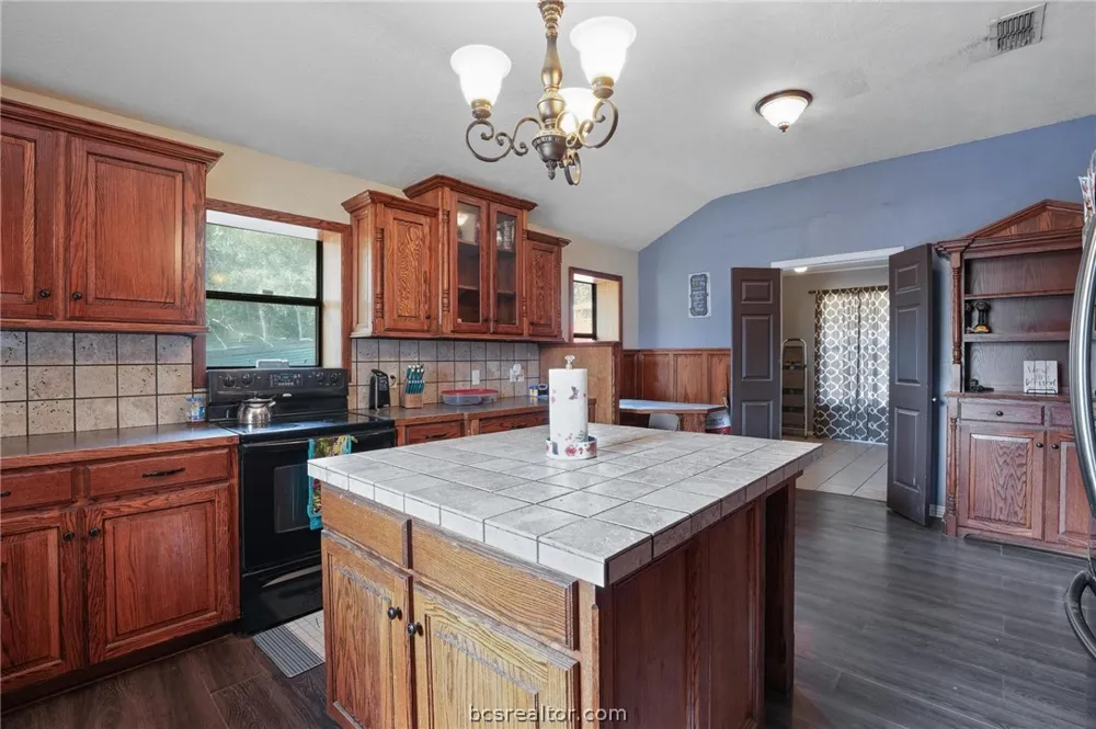 3861 State Highway 75 S Centerville, TX 75833