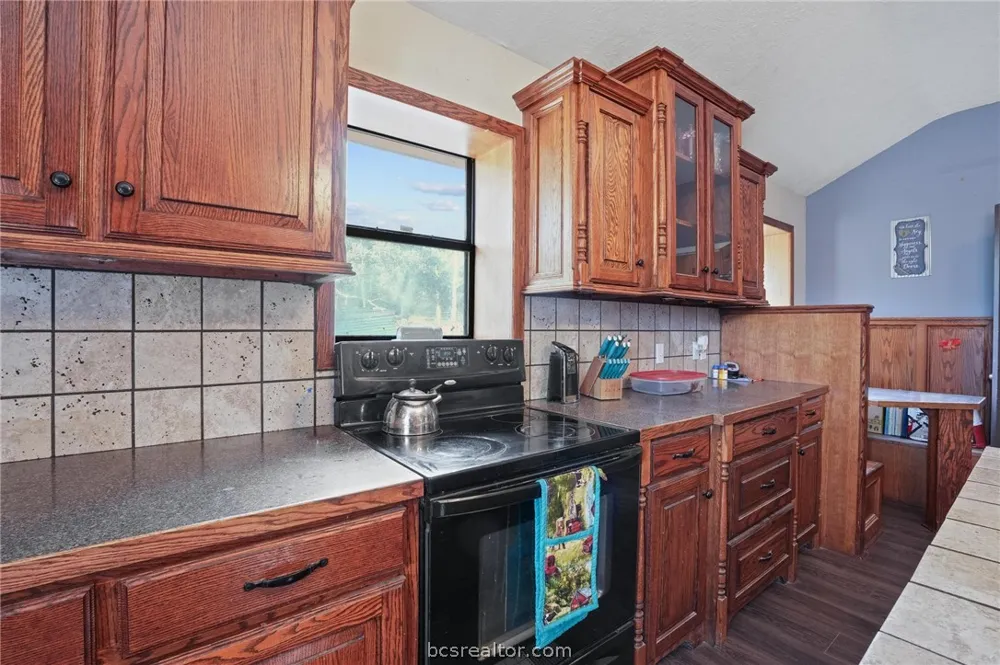 3861 State Highway 75 S Centerville, TX 75833