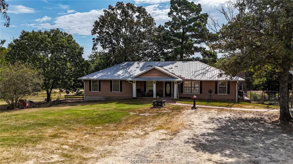 3861 State Highway 75 S Centerville, TX 75833