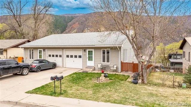 1525 Bennett Avenue Glenwood Springs, CO 81601