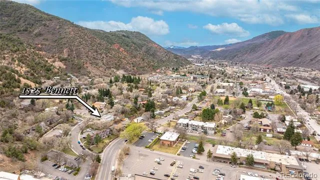 1525 Bennett Avenue Glenwood Springs, CO 81601