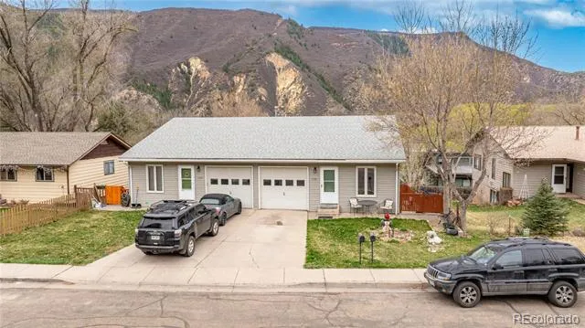 1525 Bennett Avenue Glenwood Springs, CO 81601