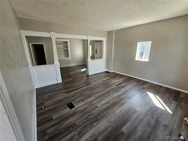 738 W 4th Avenue Denver, CO 80223