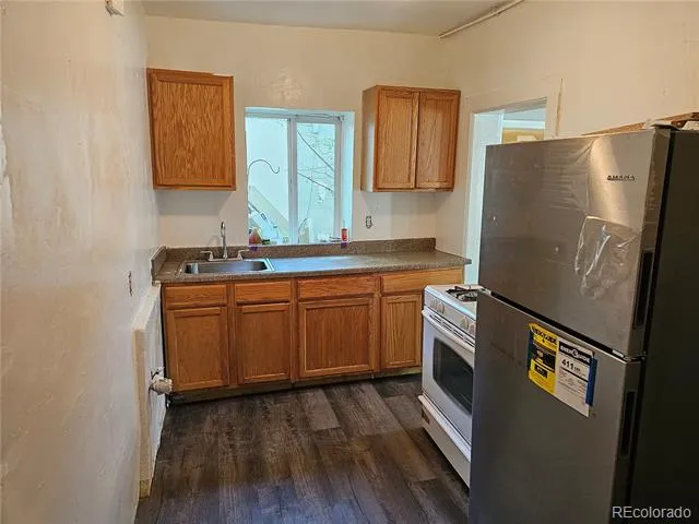 738 W 4th Avenue Denver, CO 80223