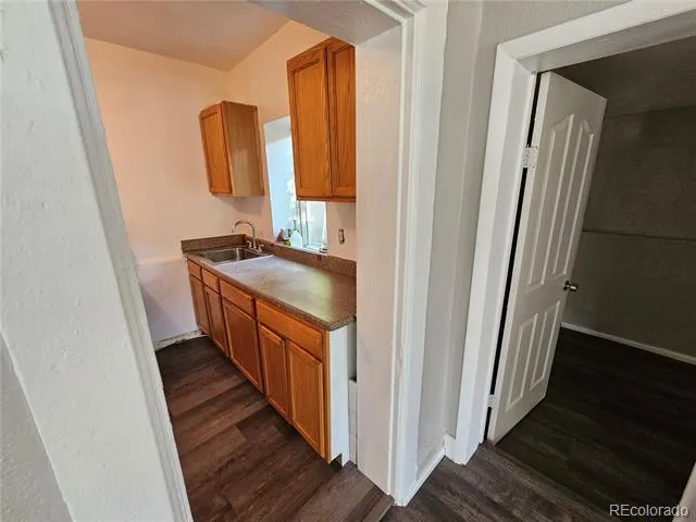 738 W 4th Avenue Denver, CO 80223