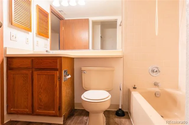 901 S Zeno Way #102 Aurora, CO 80017
