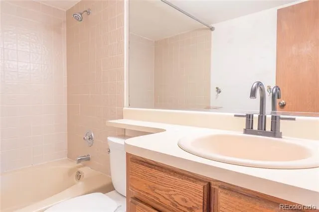 901 S Zeno Way #102 Aurora, CO 80017