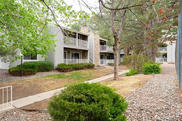 901 S Zeno Way #102 Aurora, CO 80017