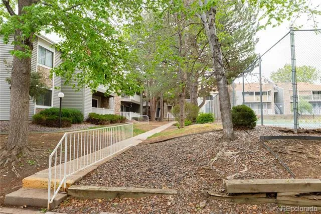 901 S Zeno Way #102 Aurora, CO 80017