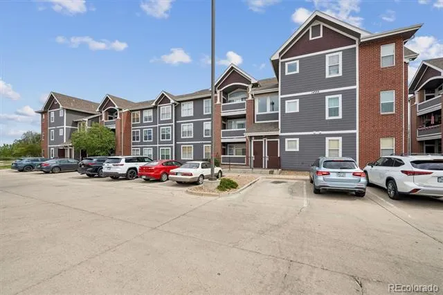 14333 E 1st Drive #102 Aurora, CO 80011