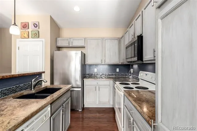 7621 E 26th Avenue Denver, CO 80238