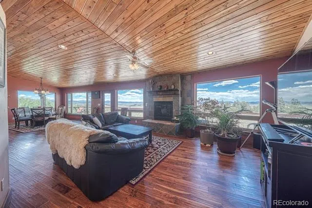 441 Kaufman Road Hartsel, CO 80449