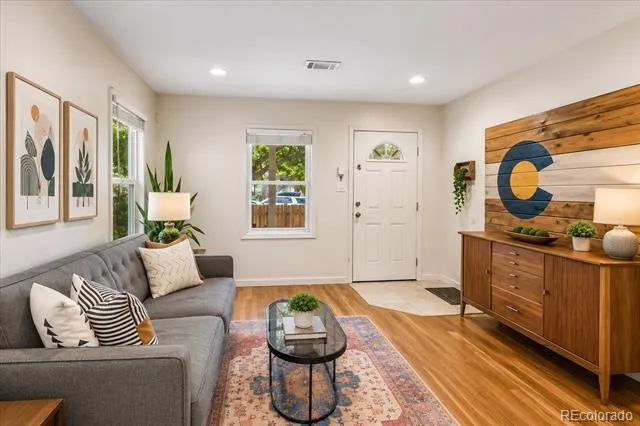 3148 S Lincoln Street Englewood, CO 80113