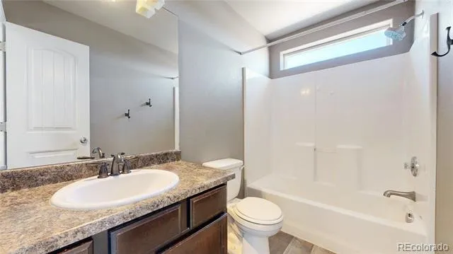 980 W El Nido Pueblo, CO 81007
