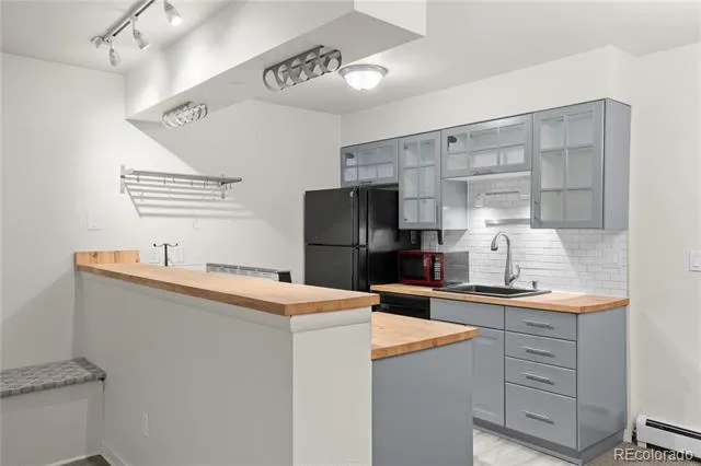 695 Manhattan Drive #19 Boulder, CO 80303