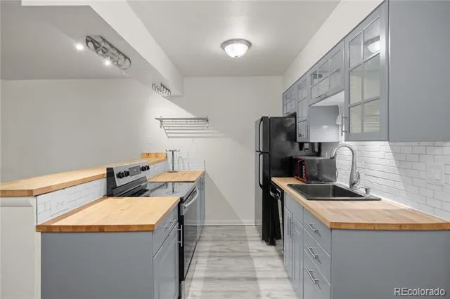 695 Manhattan Drive #19 Boulder, CO 80303