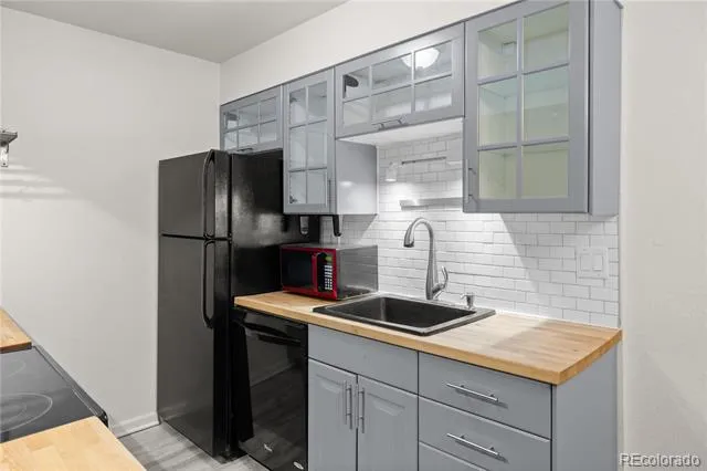 695 Manhattan Drive #19 Boulder, CO 80303