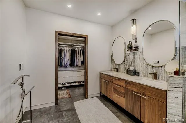 2910 S Marion Street Englewood, CO 80113