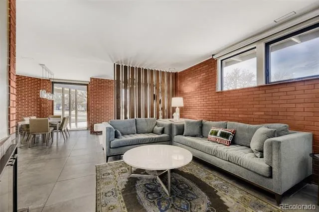 2910 S Marion Street Englewood, CO 80113
