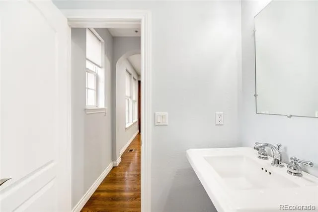 9135 E 29th Place Denver, CO 80238