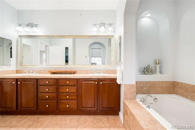 9135 E 29th Place Denver, CO 80238